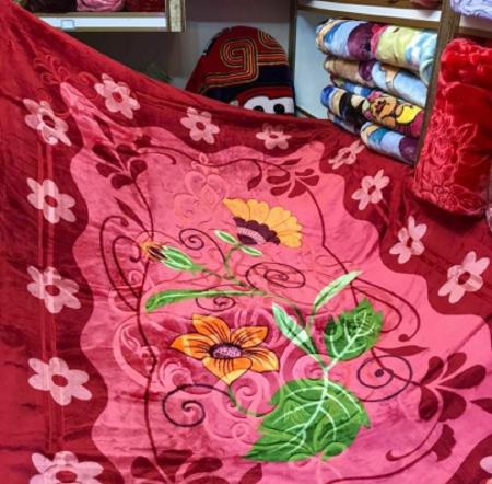 مراکز خرید پتو تک نفره گل برجسته