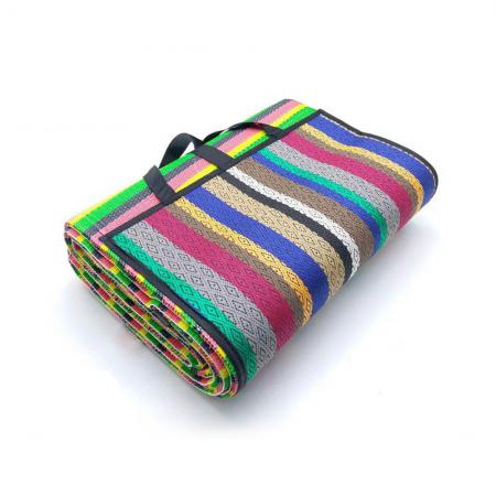 فروشندگان زیرانداز سفری جاجیم